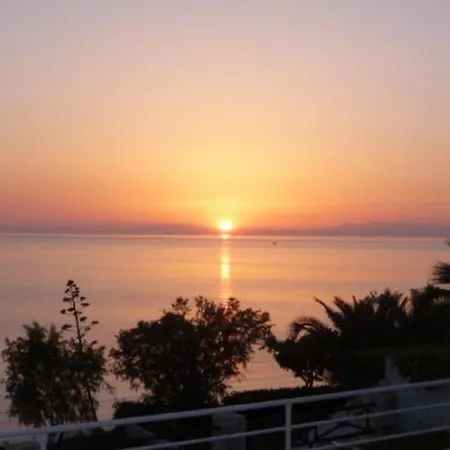 Laura House Alykes (Zakynthos)